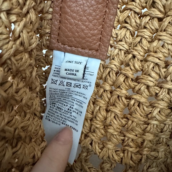 NWOT Banana Republic Straw Tote Bag - Picture 3 of 3